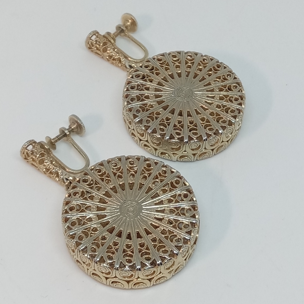 * vintage gold tone filagree chunky discs drop dangle screwback earrings